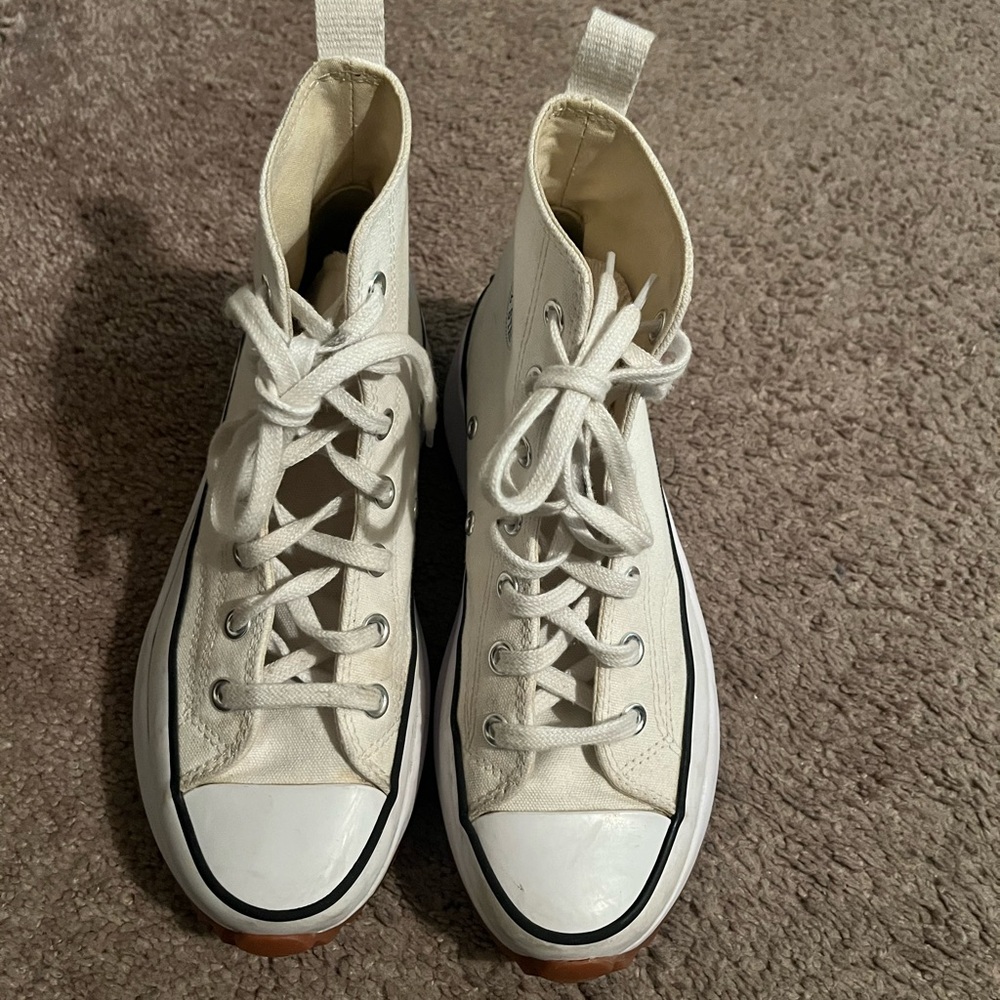Converse women’s size 7.5